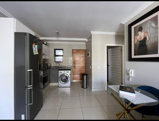 2 BEDROOM APARTMENT FOR SALE IN UMHLANGA CENTRAL